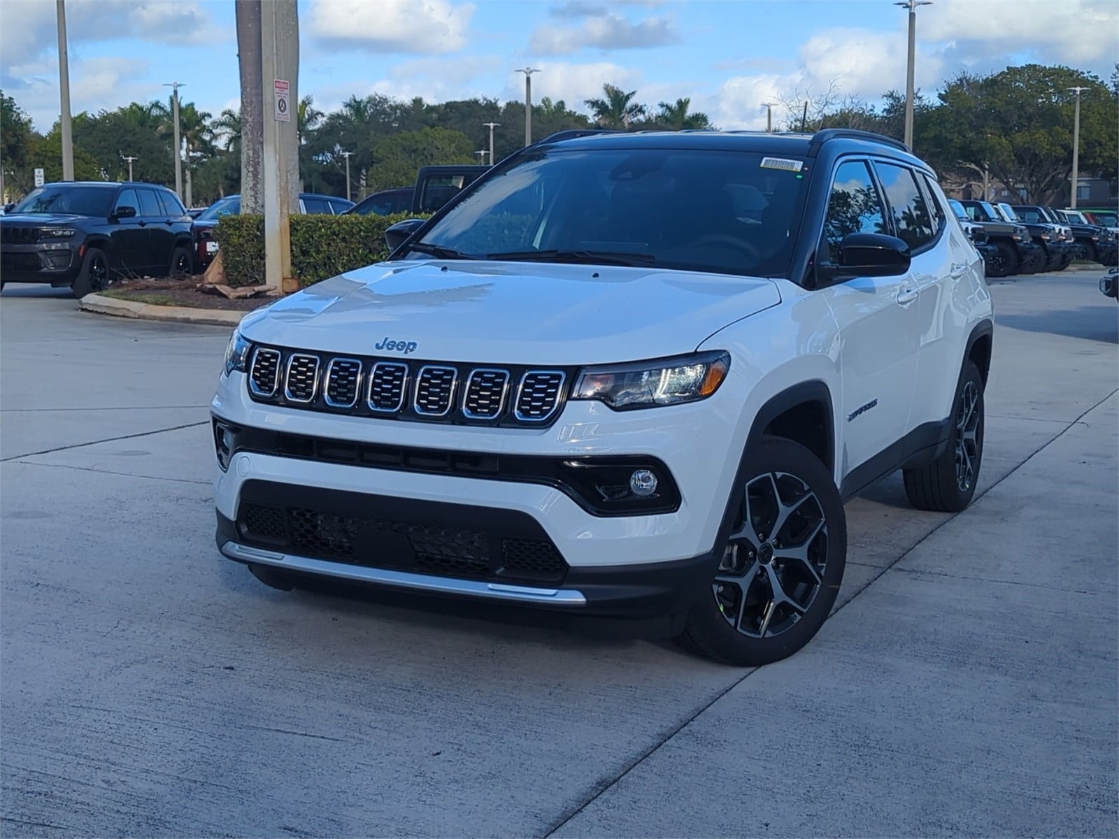 2026 Jeep Compass Limited's photo