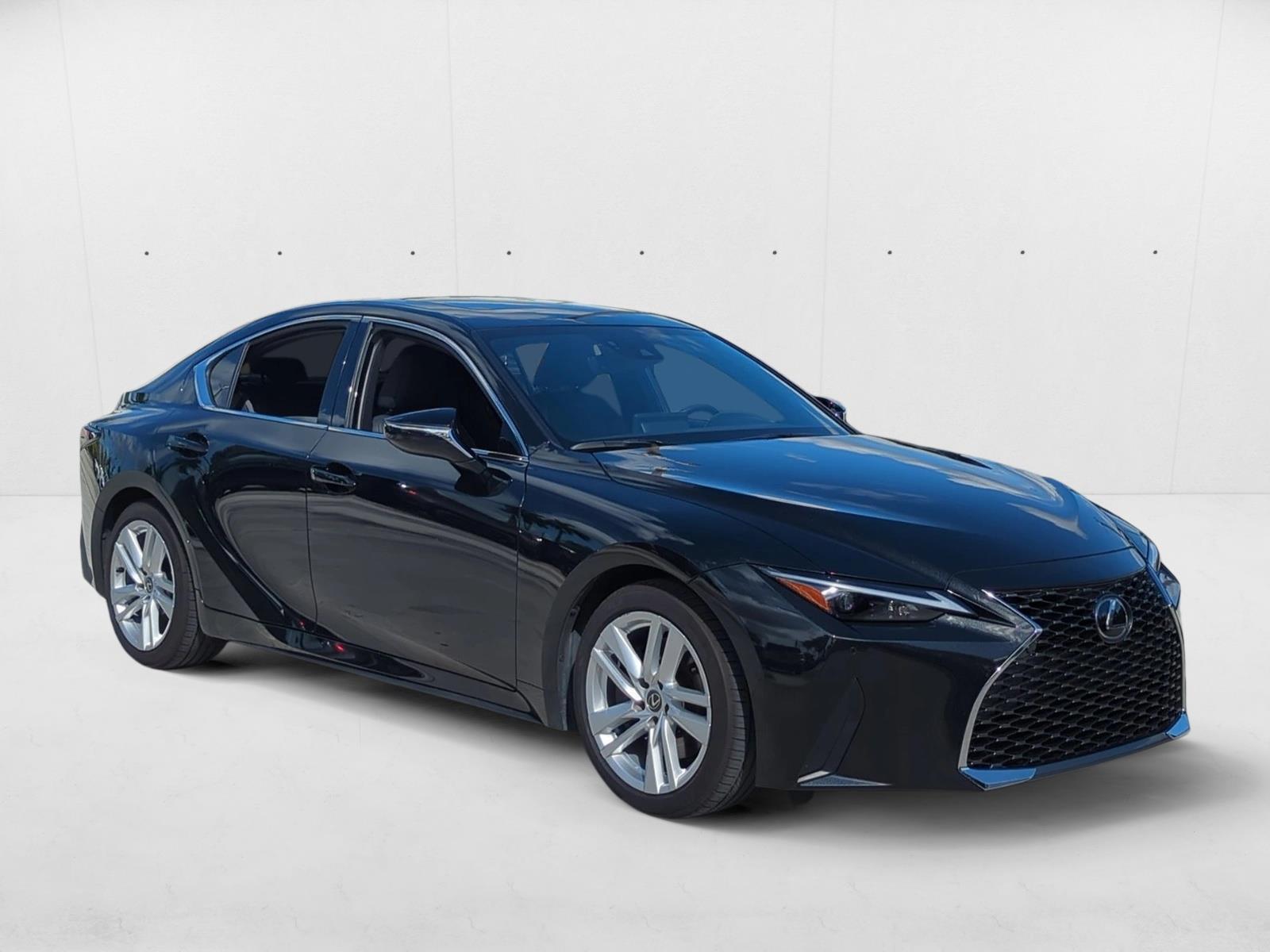 2025 Lexus IS 300 photo 3