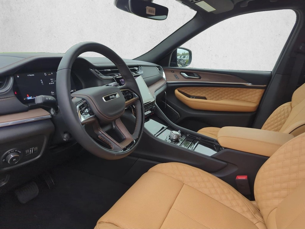 New 2025 Jeep Grand Cherokee Summit SUV