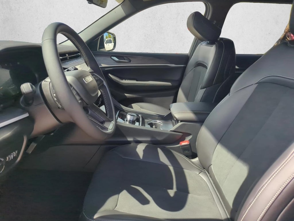 New 2026 Jeep Grand Cherokee Laredo Altitude SUV