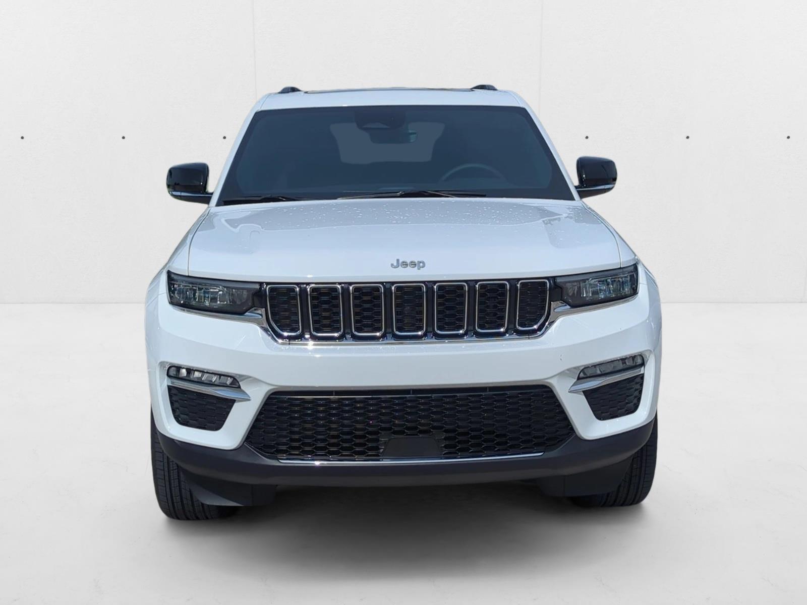 2025 Jeep Cherokee Sport photo 2