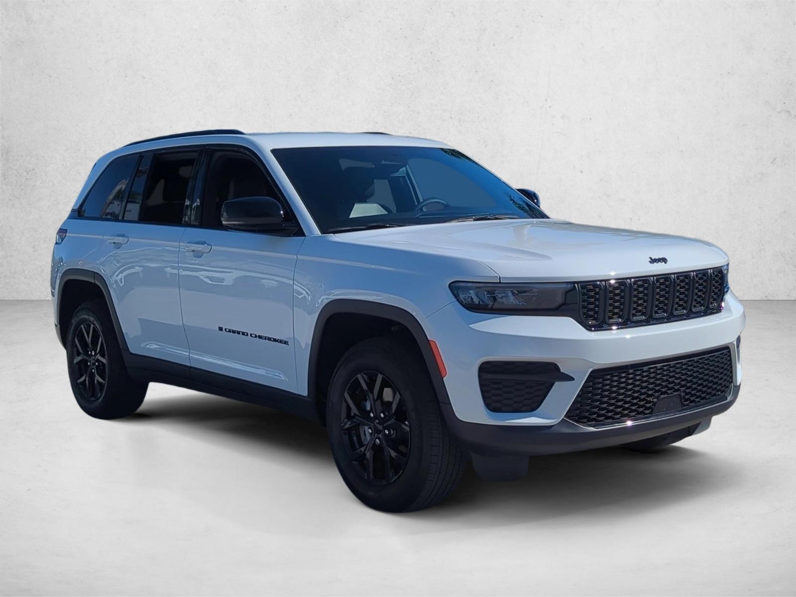 2024 Jeep Grand Cherokee Altitude Sport photo 3