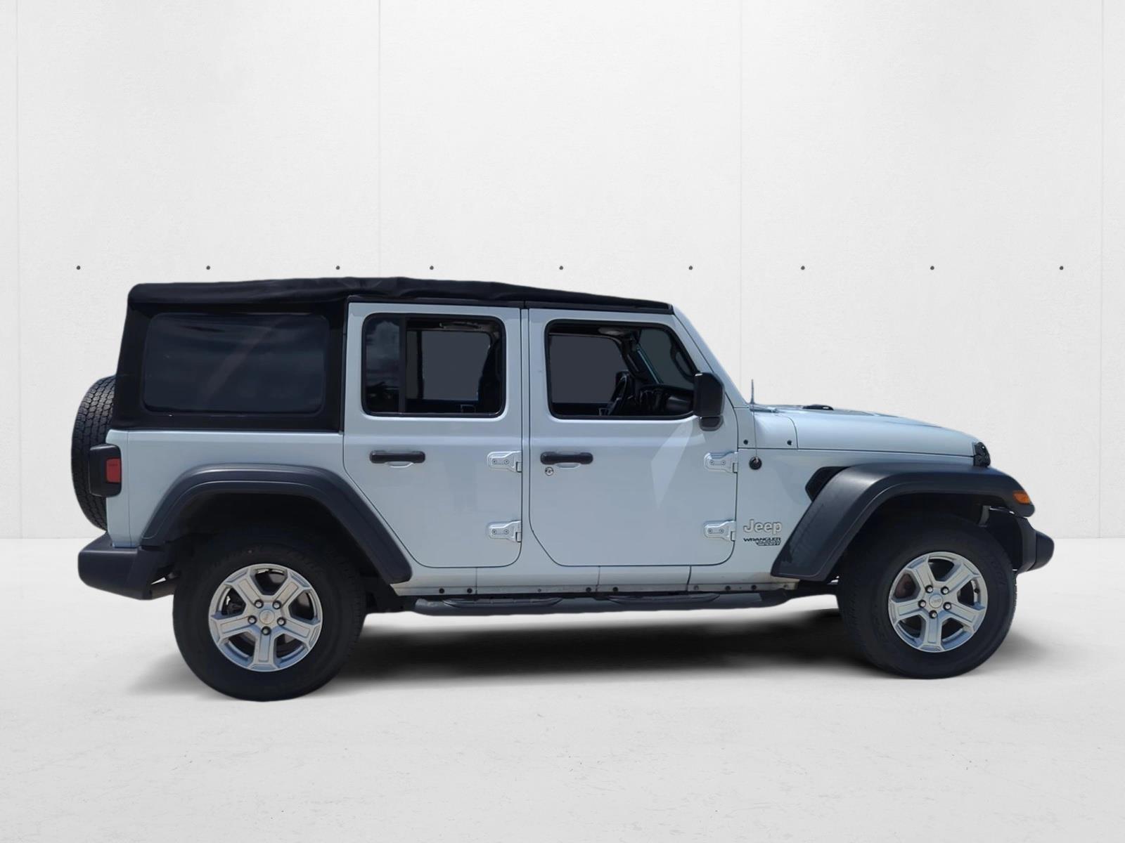 2018 Jeep Wrangler Unlimited Sport S photo 4