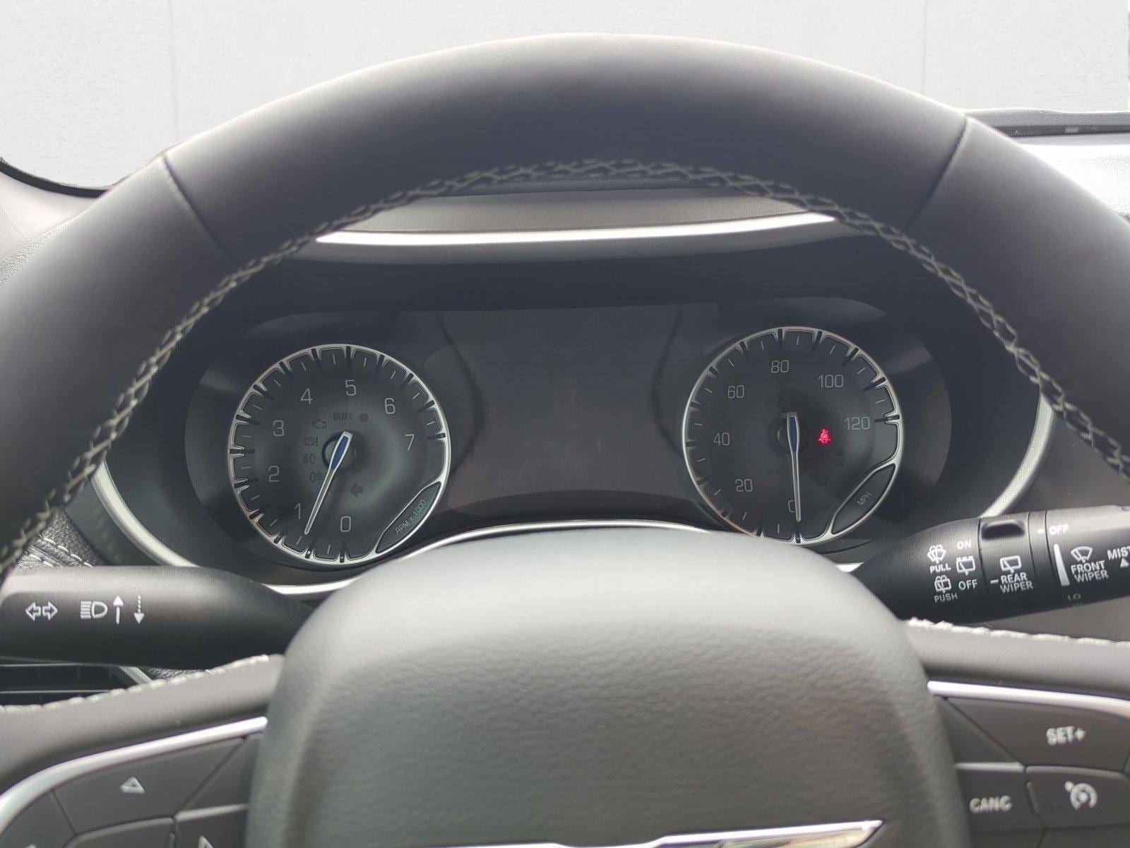 2025 Chrysler Pacifica Select - Photo 11