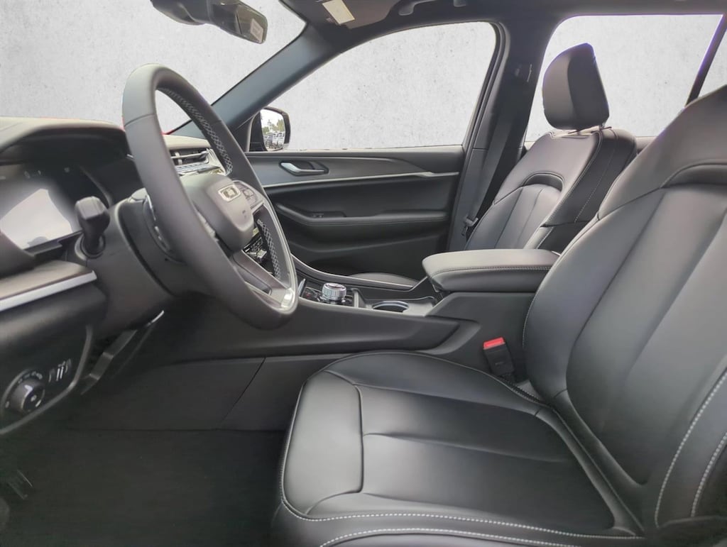 New 2025 Jeep Grand Cherokee Limited SUV