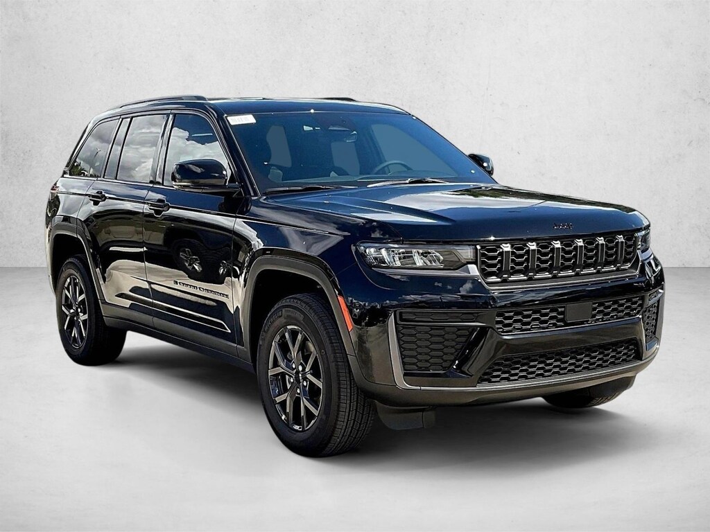 New 2027 Jeep Grand Cherokee Laredo Altitude SUV