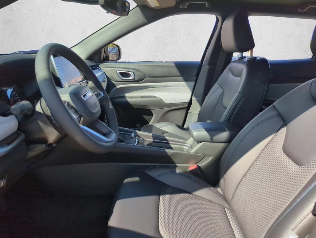 New 2026 Jeep Compass Latitude SUV