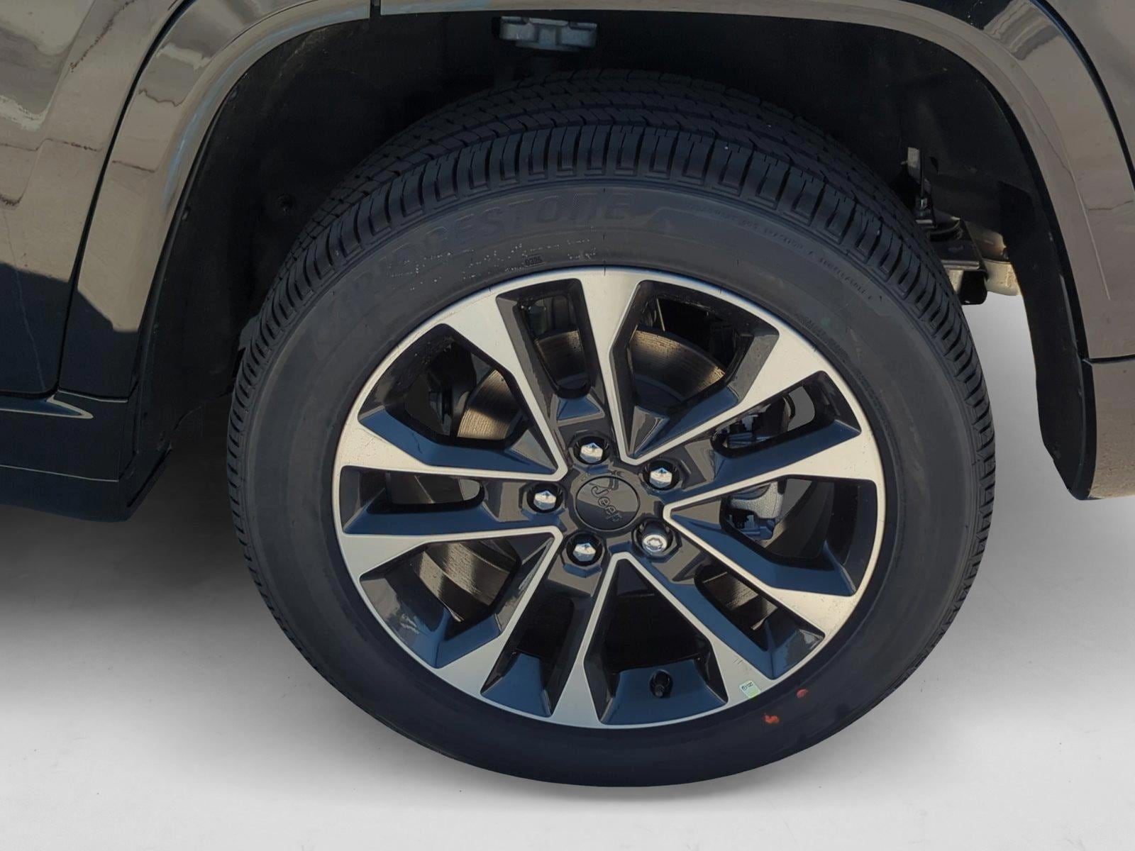 2025 Jeep Grand Cherokee Overland - Photo 10