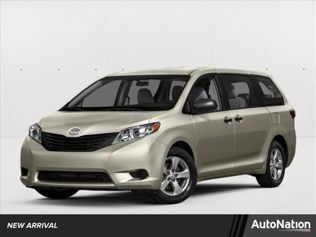 Used 2017 Toyota Sienna L Mini-van Passenger