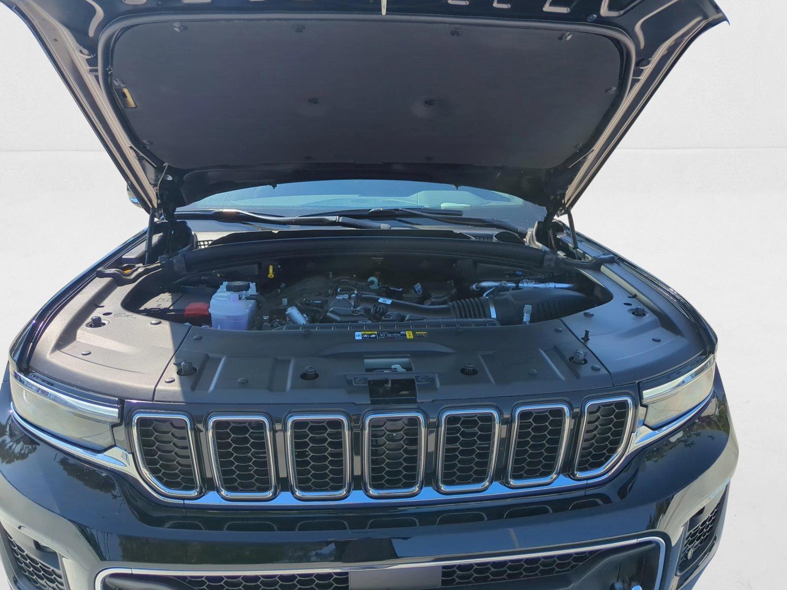 2025 Jeep Grand Cherokee Overland - Photo 19