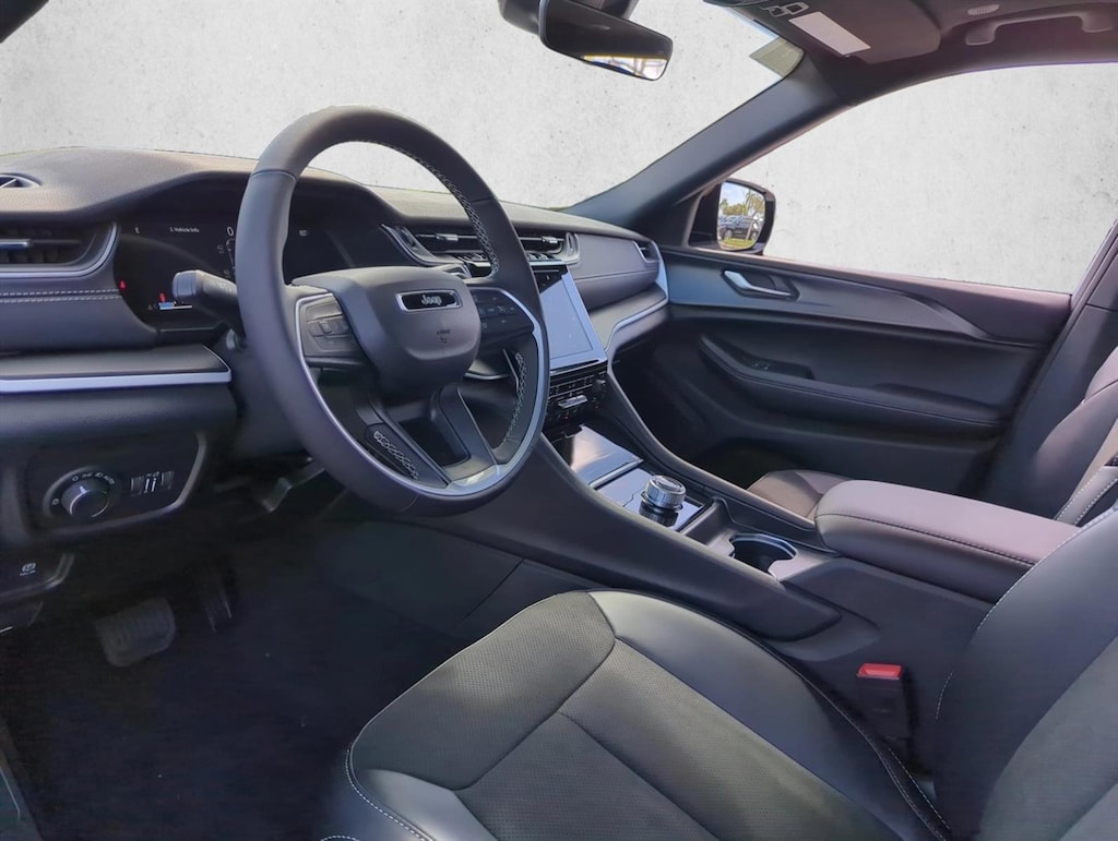 New 2025 Jeep Grand Cherokee Altitude X SUV