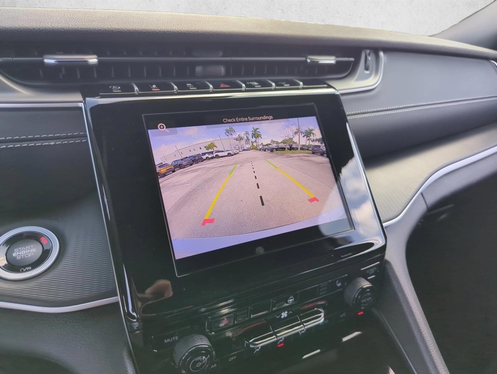 2025 Jeep Grand Cherokee L Altitude - Photo 14