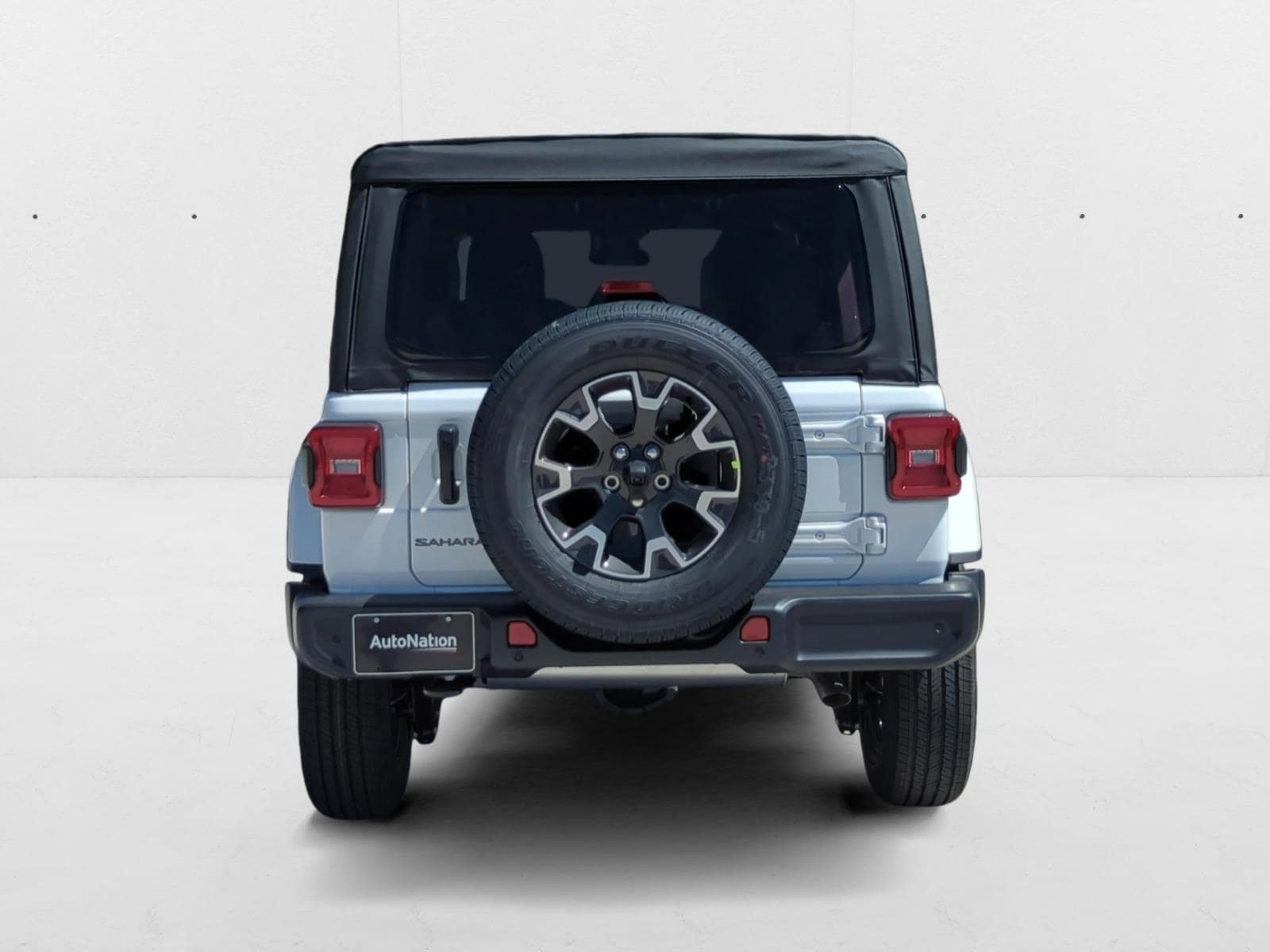 2025 Jeep Wrangler 4-Door Sahara - Photo 8