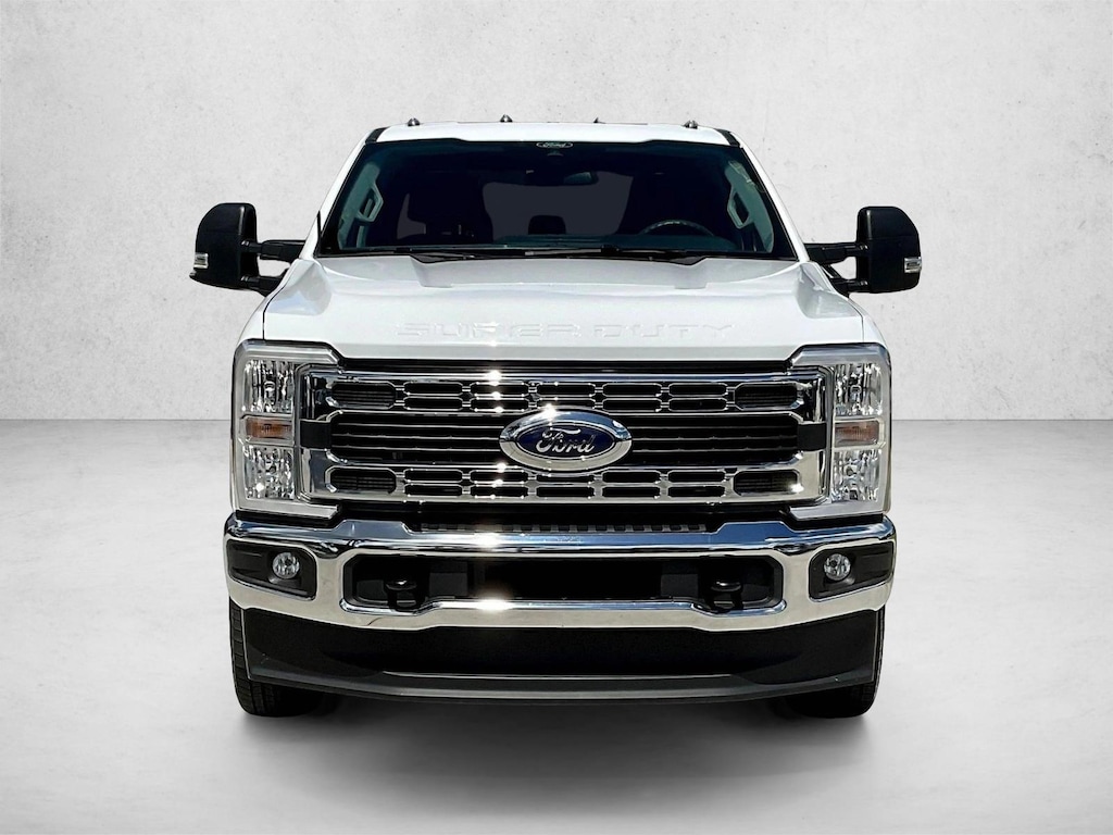 Used 2026 Ford Super Duty F-350 DRW XLT Crew Cab Pickup