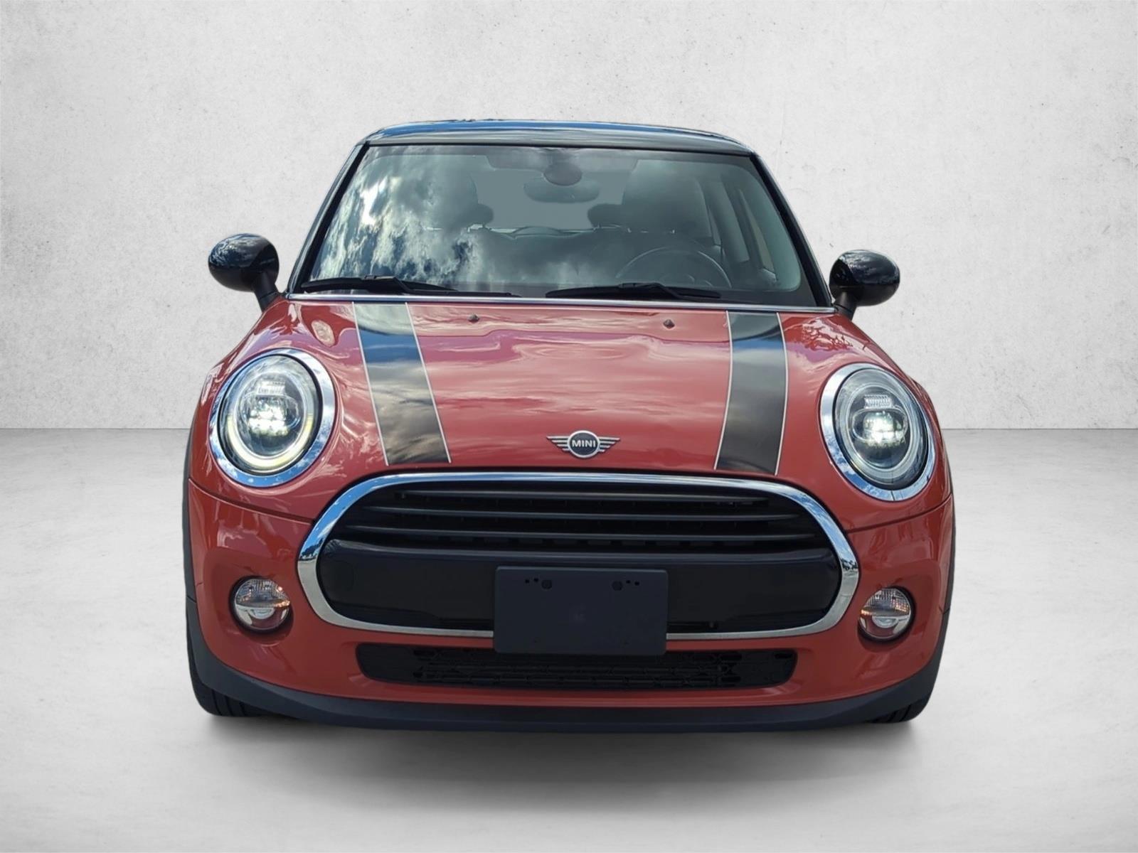 2019 Mini Cooper 2 Door Hardtop photo 2