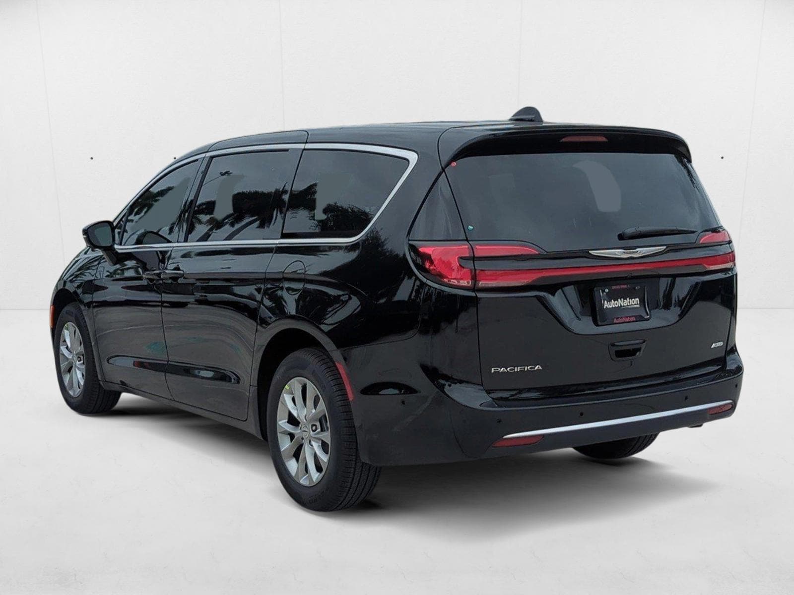 2025 Chrysler Pacifica Select - Photo 9