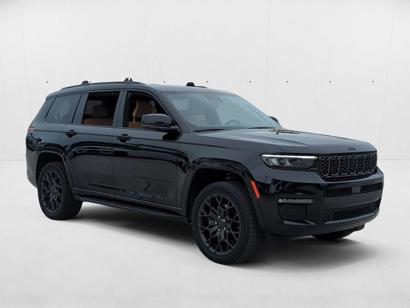 2024 Jeep Grand Cherokee L Summit Reserve photo 3