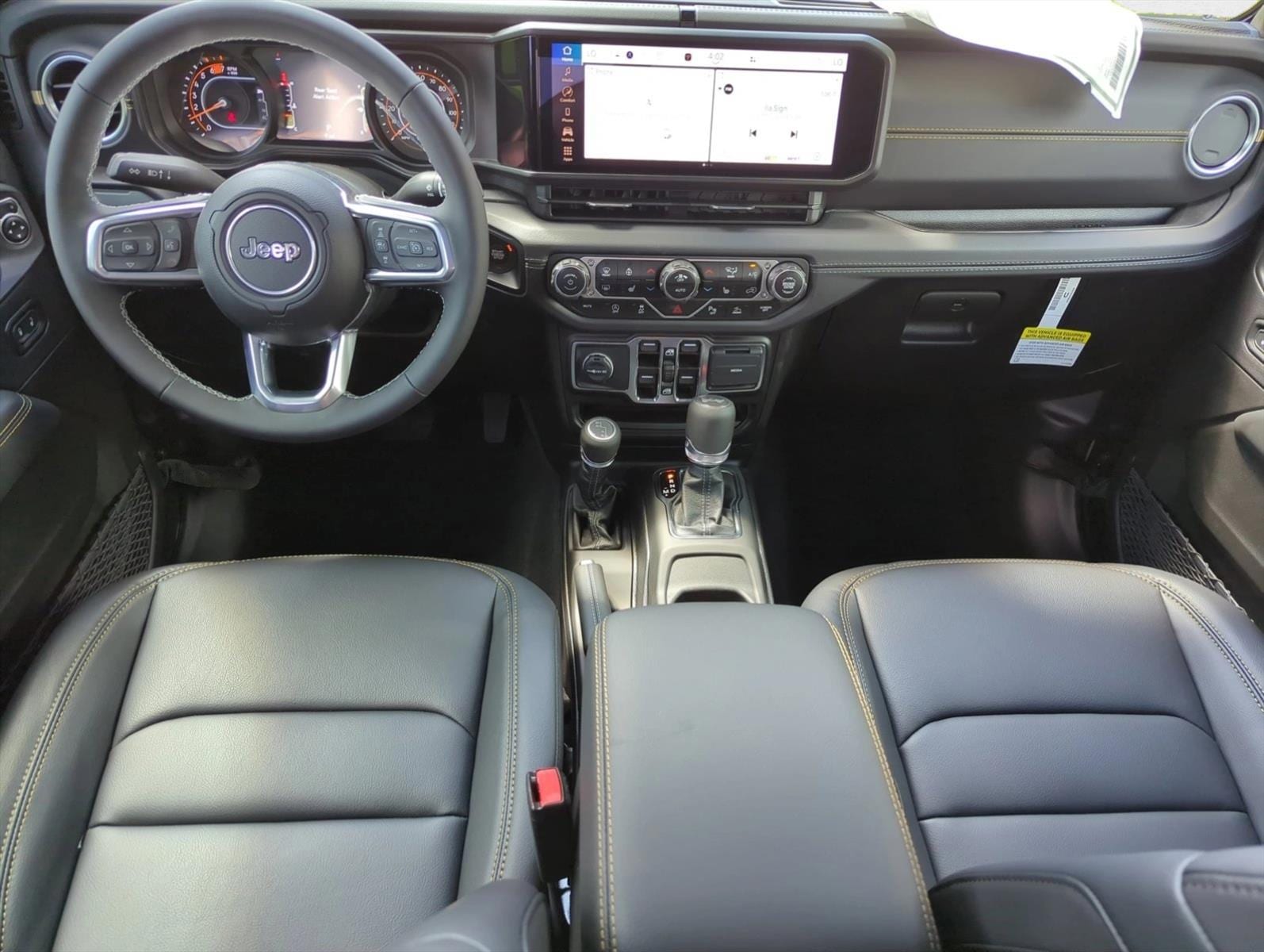 2025 Jeep Wrangler 4-Door Sahara - Photo 15