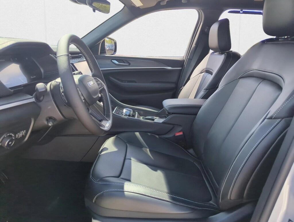 New 2025 Jeep Grand Cherokee Limited SUV
