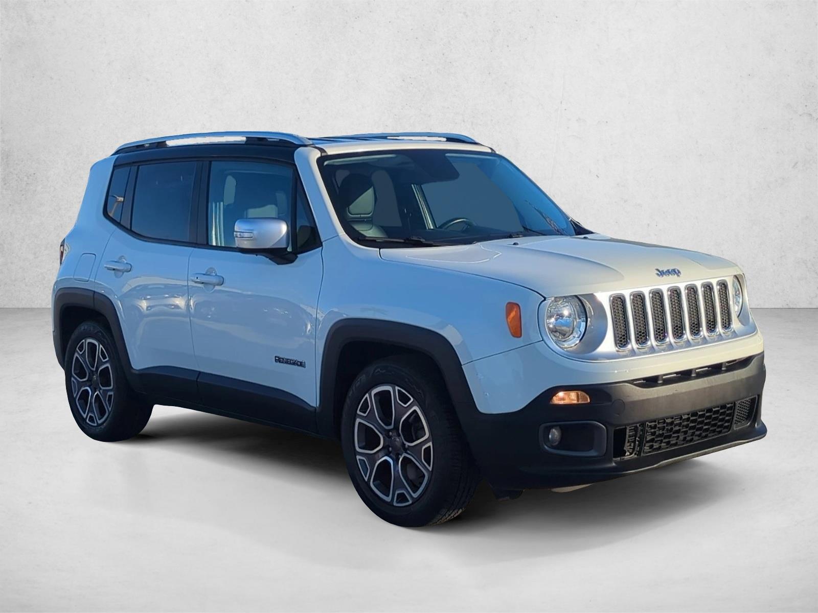 2016 Jeep Renegade Limited Sport photo 3