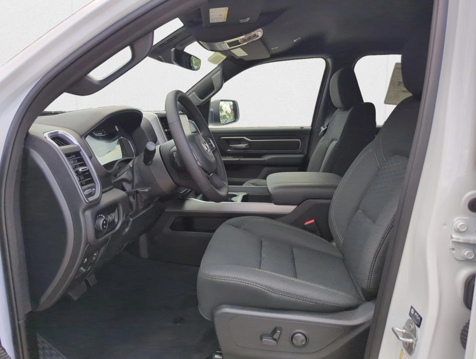 2026 Ram 1500 Big Horn photo 4