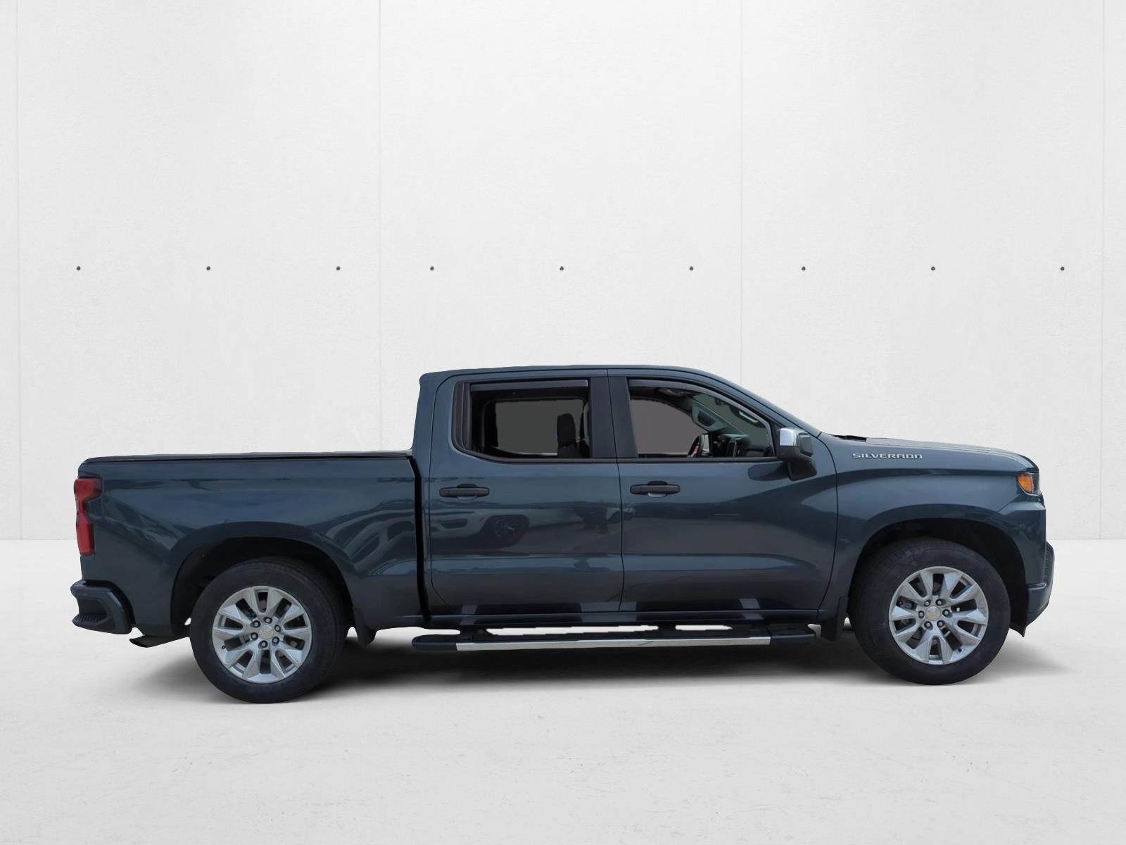 2020 Chevrolet Silverado 1500 Custom photo 4