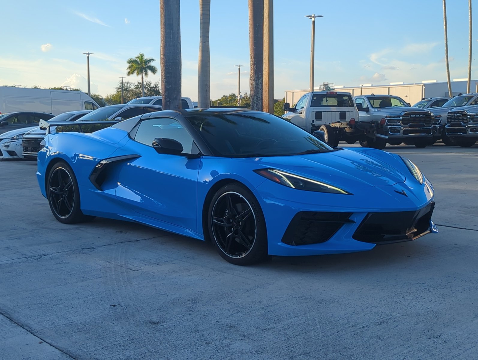 2023 Chevrolet Corvette Stingray Convertible 1LT photo 3