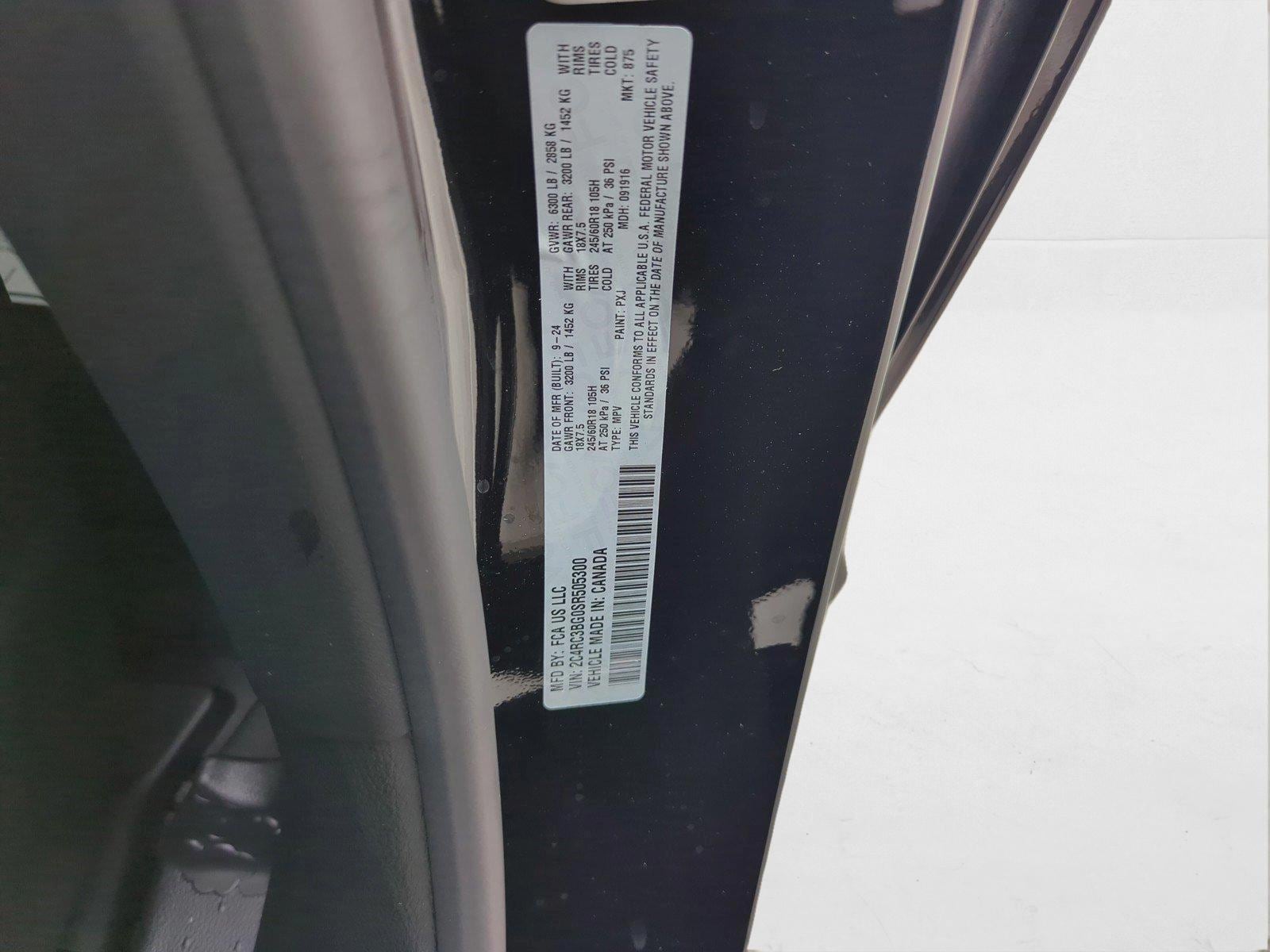 2025 Chrysler Pacifica Select - Photo 18