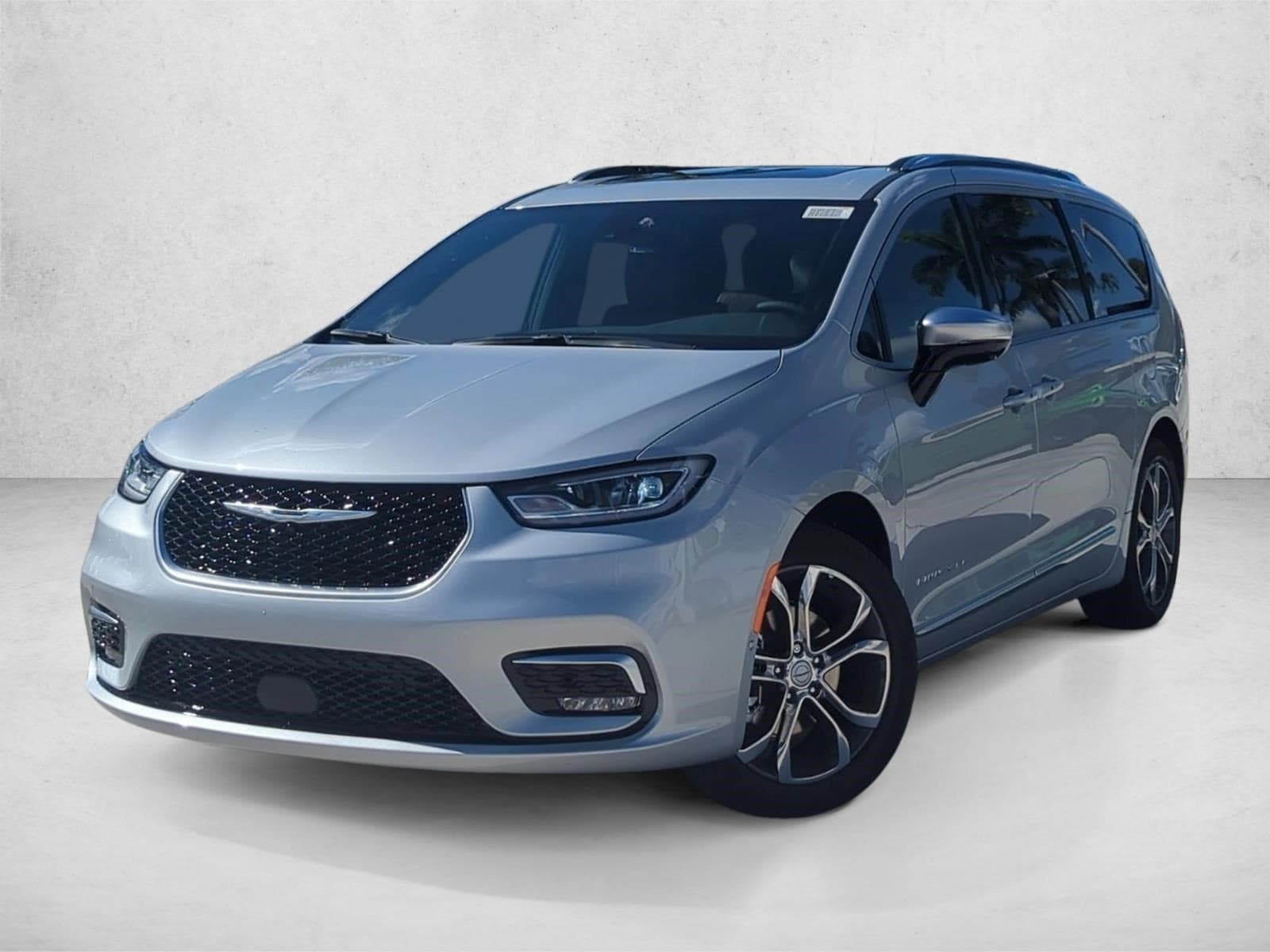 2026 Chrysler Pacifica Pinnacle's photo