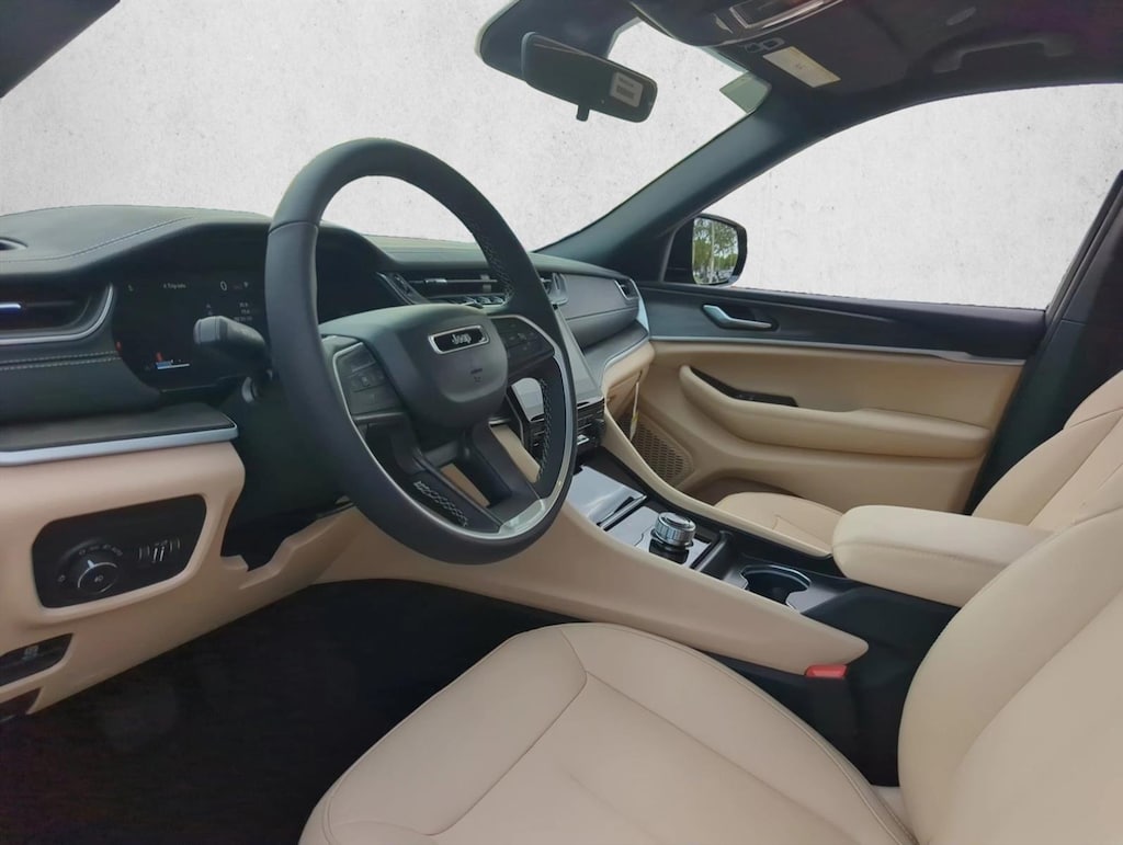 New 2025 Jeep Grand Cherokee Limited SUV