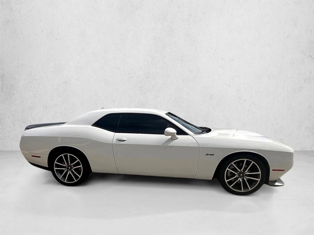 Used 2023 Dodge Challenger R/T 2dr Car