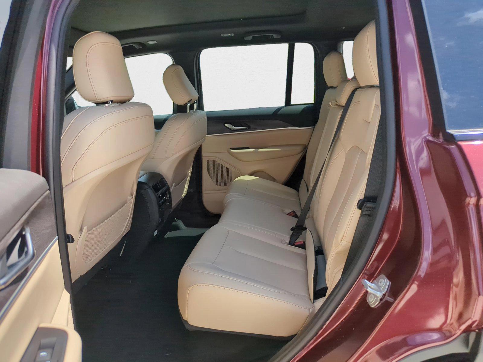 2025 Jeep Grand Cherokee Limited - Photo 17