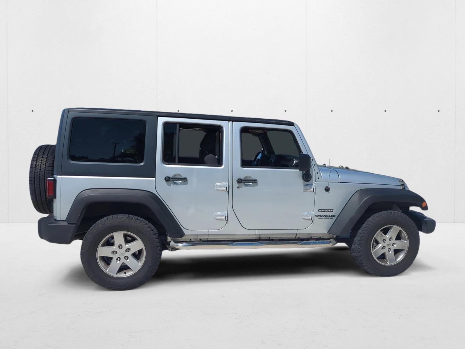 2012 Jeep Wrangler Unlimited Sport photo 4