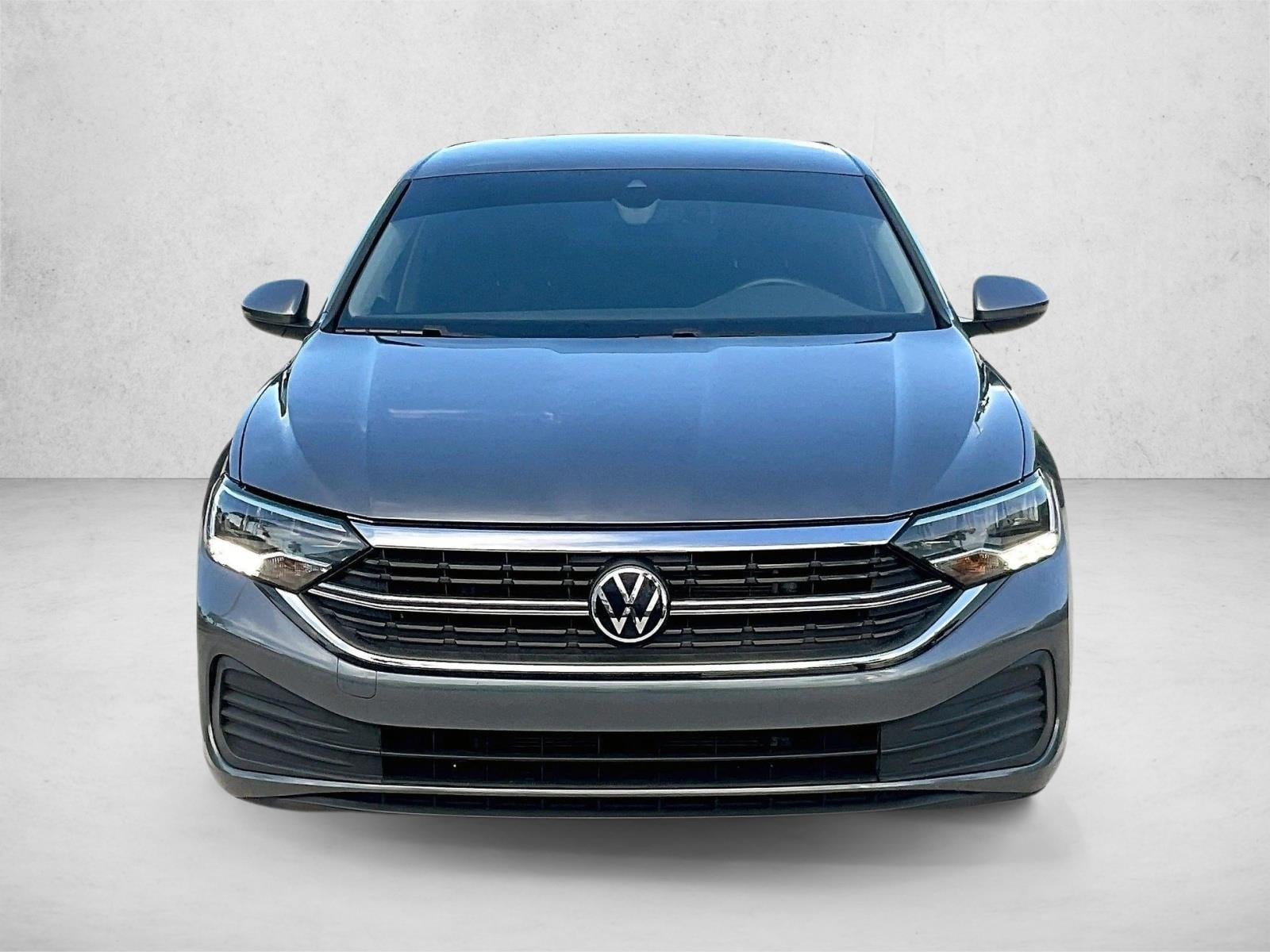 3VW5M7BU2RM023743