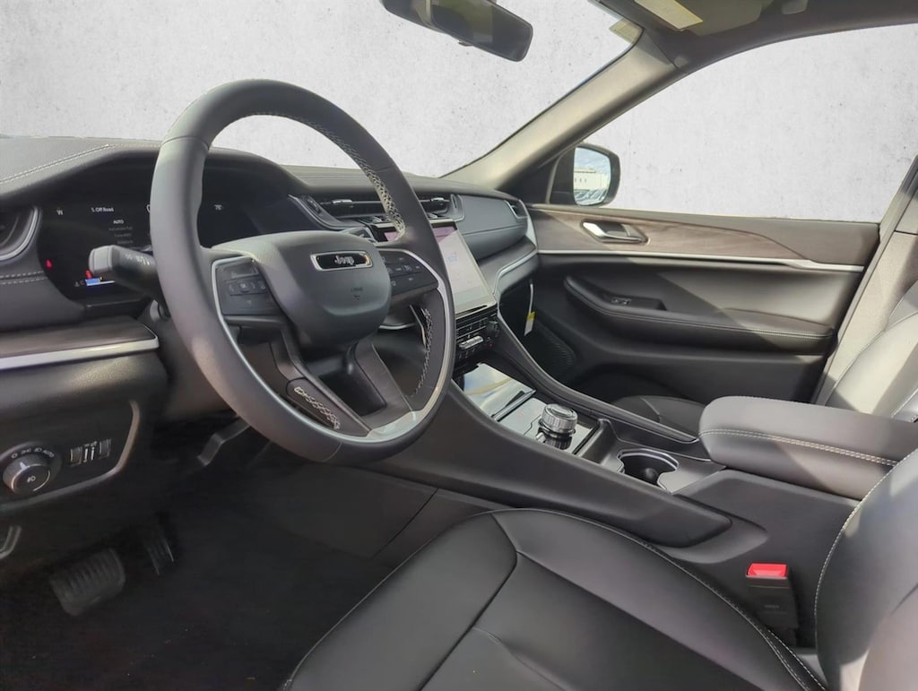 New 2025 Jeep Grand Cherokee Limited SUV