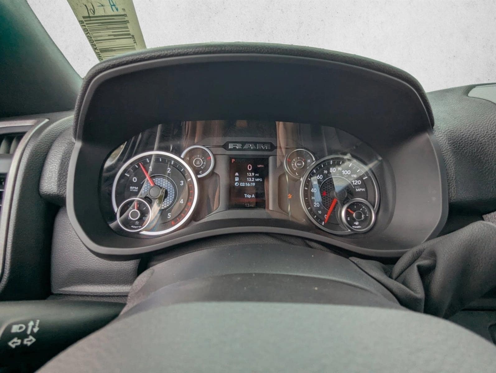 2025 RAM 1500 Tradesman - Photo 11