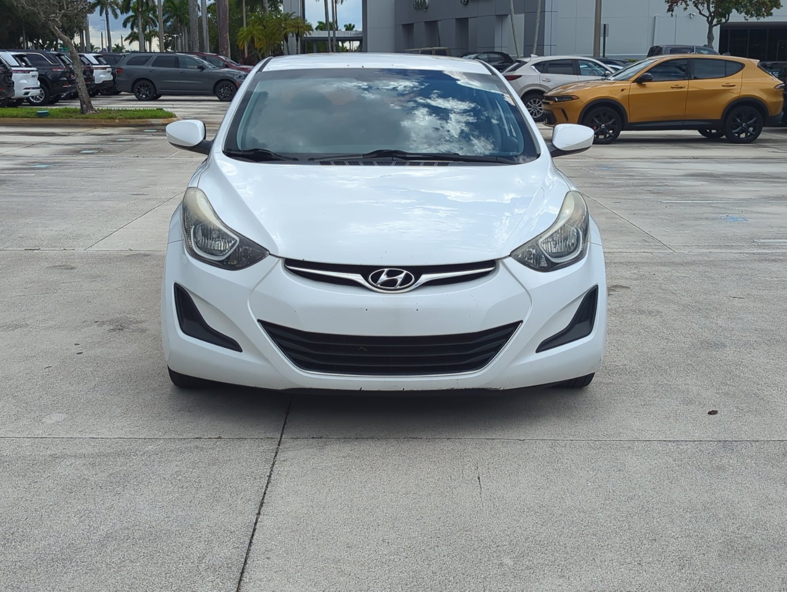 2016 Hyundai Elantra SE photo 2