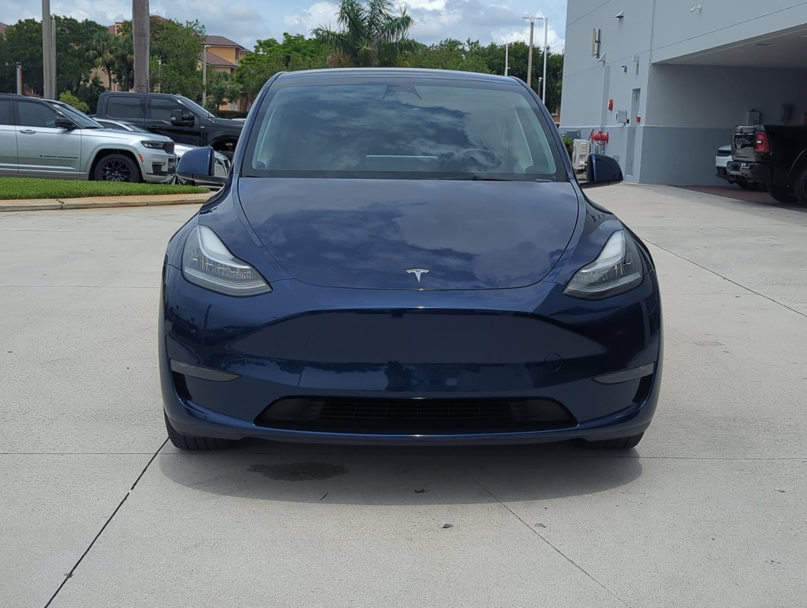 Used 2023 Tesla Model Y Long Range with VIN 7SAYGDEE7PA091919 for sale in Pembroke Pines, FL