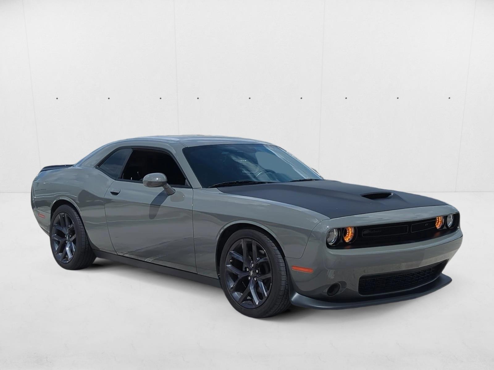 2023 Dodge Challenger GT photo 3