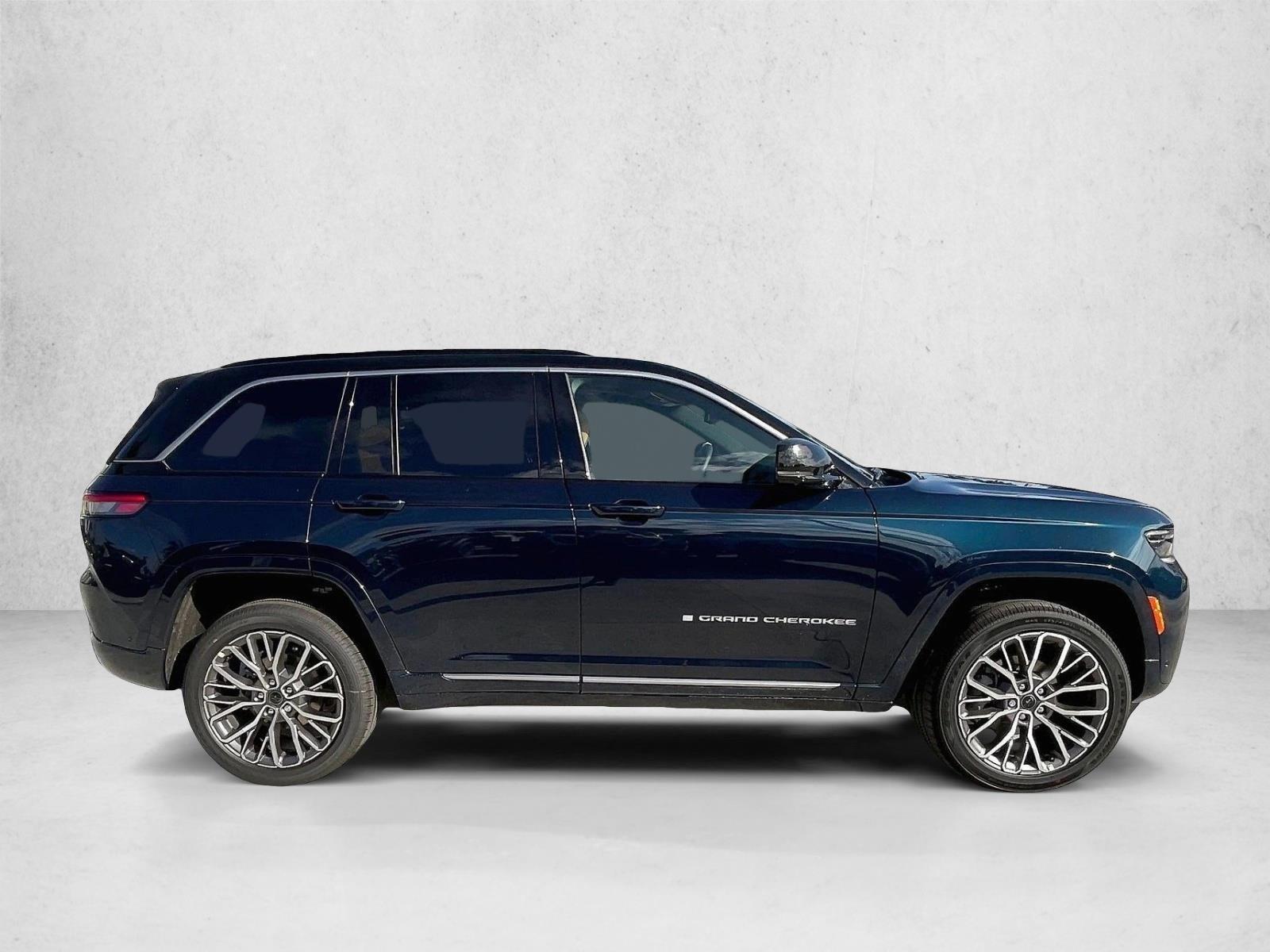 New 2027 Jeep Grand Cherokee 2 Row Summit SUV