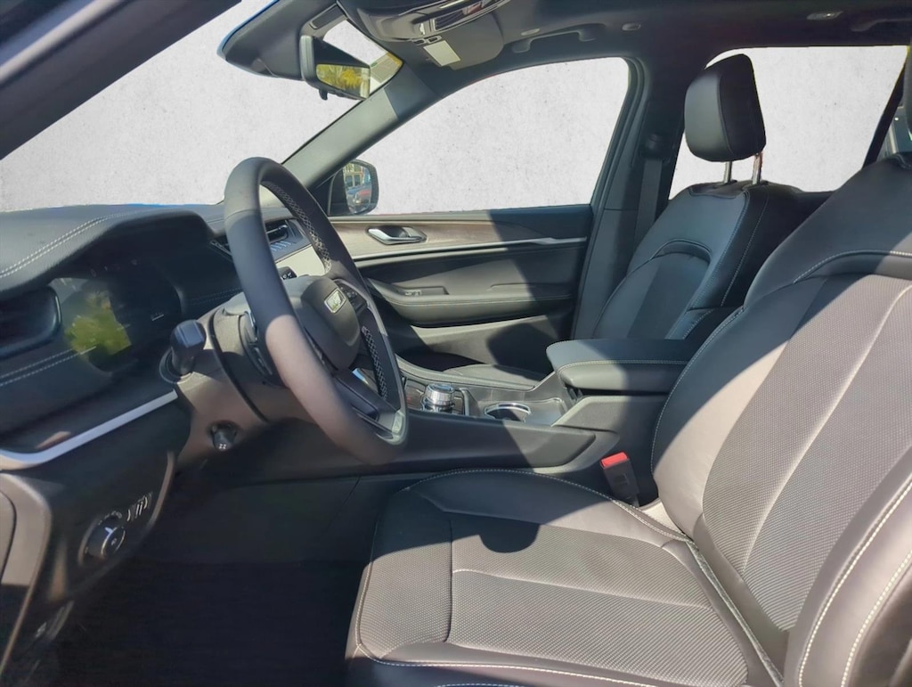 Used 2026 Jeep Grand Cherokee Limited Reserve Sport Utility
