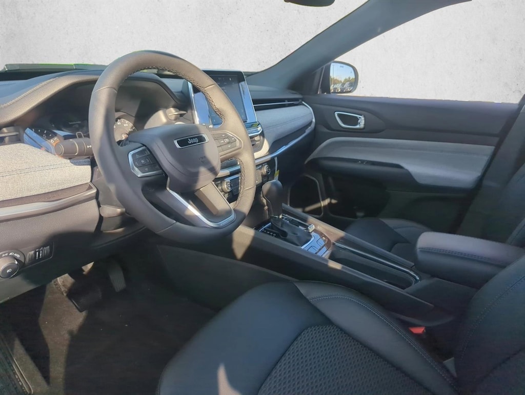 New 2026 Jeep Compass Latitude SUV