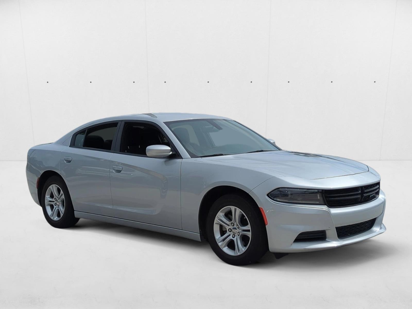 2022 Dodge Charger SXT photo 3