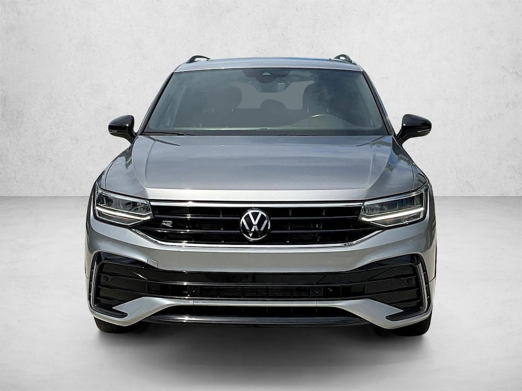 Used 2024 Volkswagen Tiguan SE R-Line Black Sport Utility