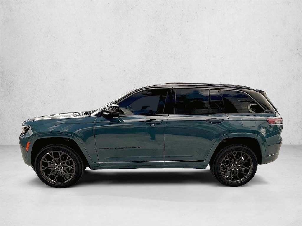 New 2027 Jeep Grand Cherokee Summit SUV