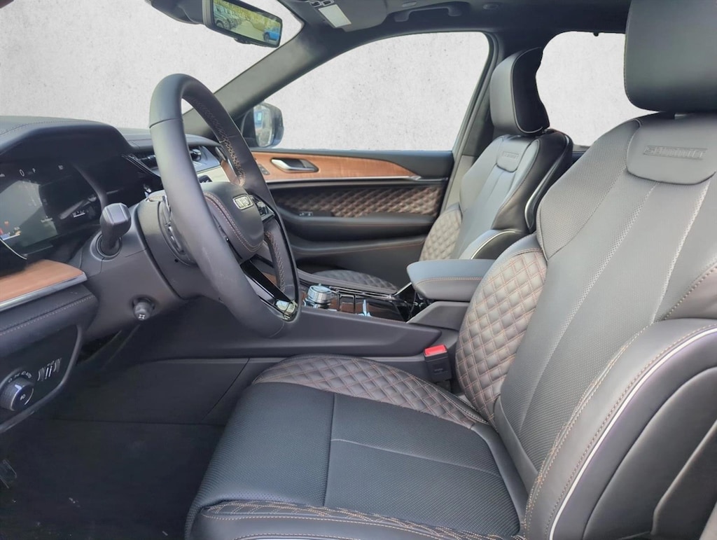 New 2026 Jeep Grand Cherokee Summit SUV