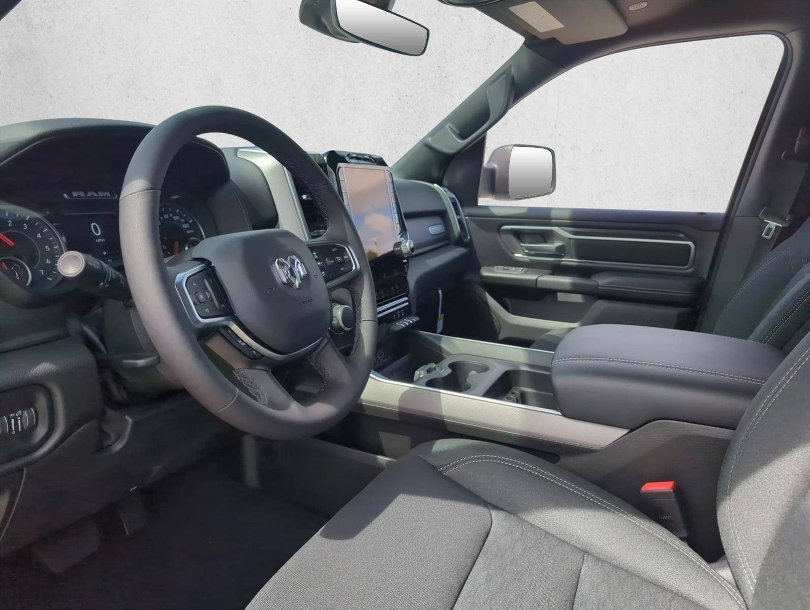 2025 Ram 1500 Big Horn photo 3