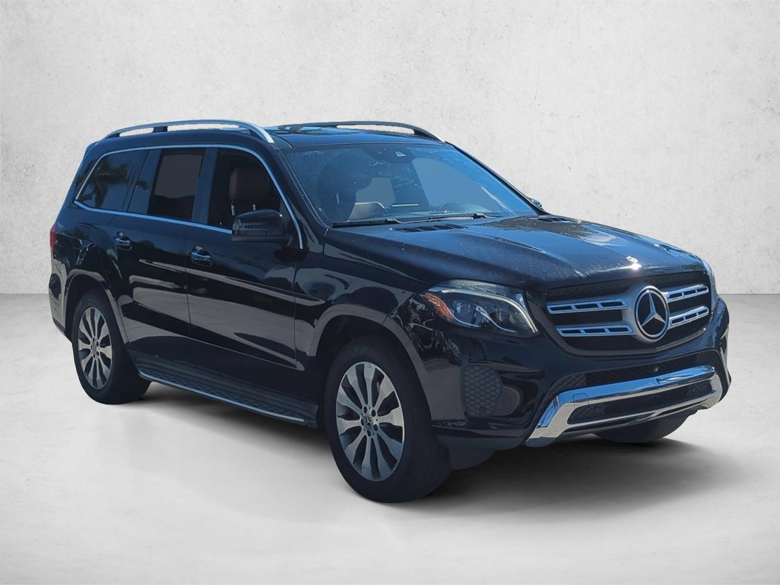2018 Mercedes Benz GLS 450 4MATIC photo 3