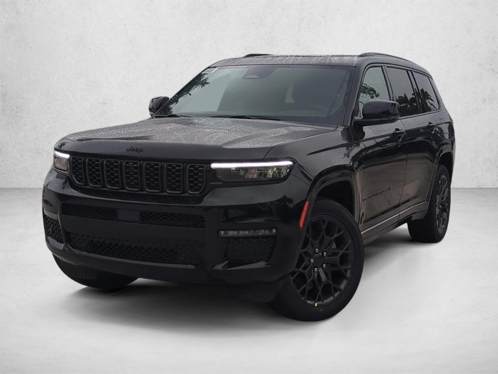 2025 Jeep Grand Cherokee L Summit's photo