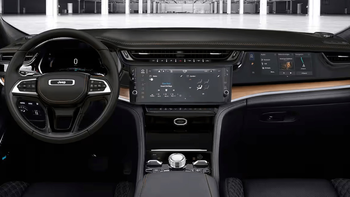Interior shot of the Jeep Grand Cherokee
